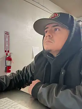 Snapshot of PeterGrandee chatting on 12.26.24 PeterGrandee online show from 12.26.24