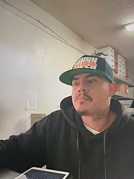 Snapshot of PeterGrandee chatting on 01.23.25 PeterGrandee online show from 01.23.25