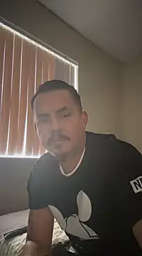 Snapshot of PeterGrandee chatting on 01.31.25 PeterGrandee online show from 01.31.25