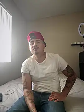 Snapshot of PeterGrandee chatting on 02.07.25 PeterGrandee online show from 02.07.25