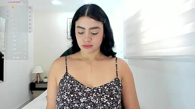 Paula Desousa online show from 06.07.26