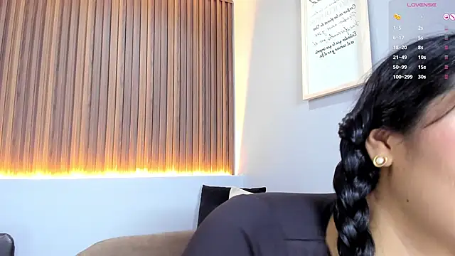Paula Desousa online show from 06.13.26