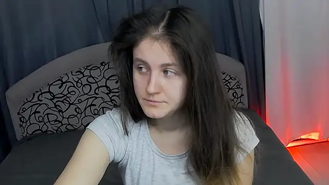 Holliy Cooper online show from 12.15.25