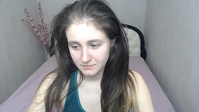 Holliy Cooper online show from 03.11.26