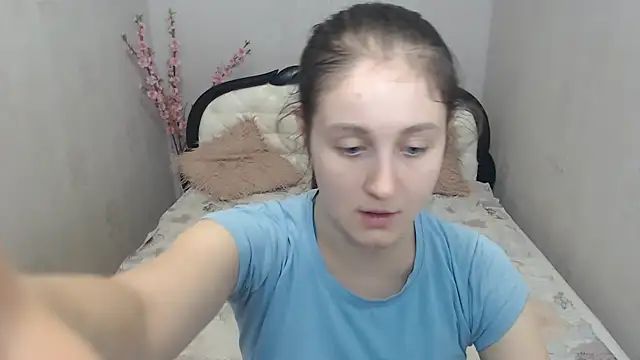 Holliy Cooper online show from 07.10.26