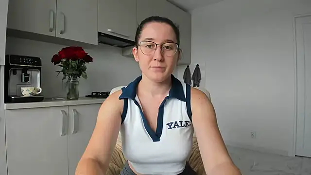 Snapshot of _Anna_Montana chatting on 10.04.25 Anna Montana online show from 10.04.25