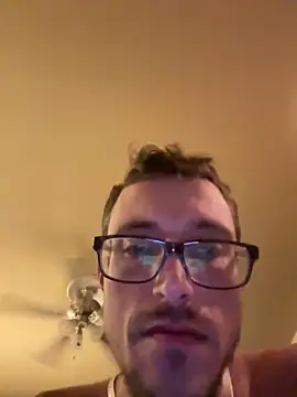 Snapshot of xxxebraXCX chatting on 12.12.24 xxxebraXCX online show from 12.12.24