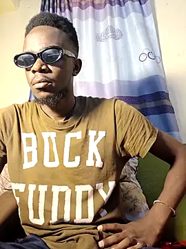 Snapshot of BIGDICKMULLAH chatting on 02.20.26 BIGDICKMULLAH online show from 02.20.26