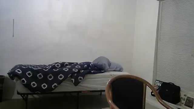 Peachestabby147 online show from 11.13.25