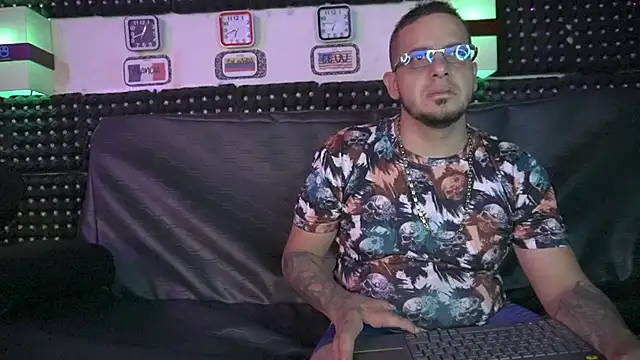 Snapshot of Dulce_yors chatting on 01.03.25 Dulce yors online show from 01.03.25