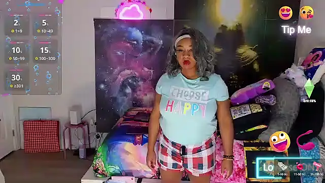 Snapshot of temptressbeauty24 chatting on 02.02.25 temptressbeauty24 online show from 02.02.25