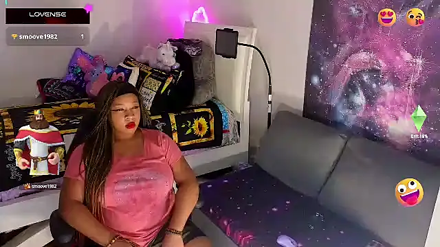 Snapshot of temptressbeauty24 chatting on 03.03.25 temptressbeauty24 online show from 03.03.25