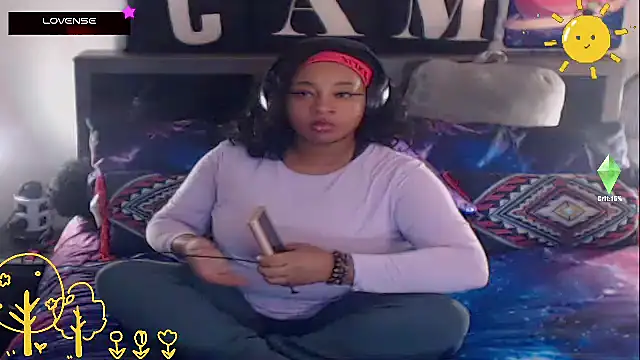 Snapshot of temptressbeauty24 chatting on 03.14.25 temptressbeauty24 online show from 03.14.25