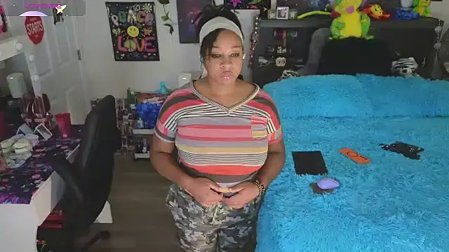 Snapshot of temptressbeauty24 chatting on 09.12.25 temptressbeauty24 online show from 09.12.25