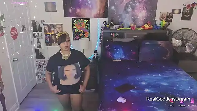 Snapshot of temptressbeauty24 chatting on 02.06.26 temptressbeauty24 online show from 02.06.26