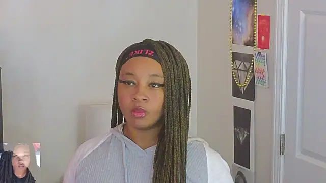 Snapshot of temptressbeauty24 chatting on 03.09.26 temptressbeauty24 online show from 03.09.26