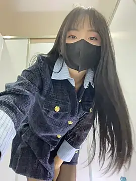 Asia-Lynn online show from 01.20.25