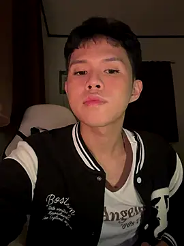 Plaxtique online show from 10.17.25