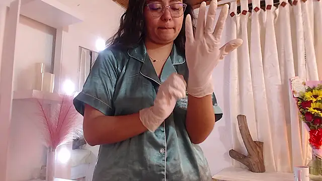  Kim  M online show from 02.02.26