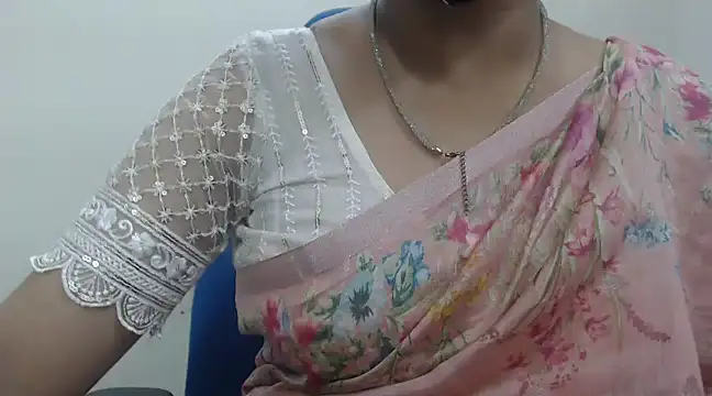 Lovely Siri 23 online show from 02.12.25