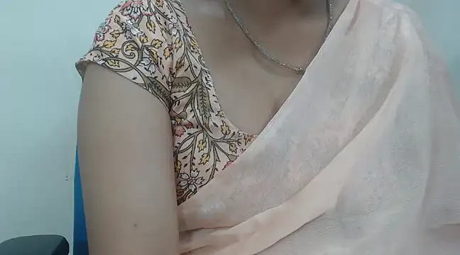 Lovely Siri 23 online show from 02.20.25