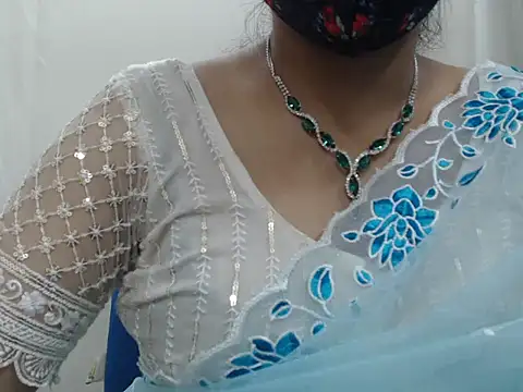 Lovely Siri 23 online show from 12.03.25