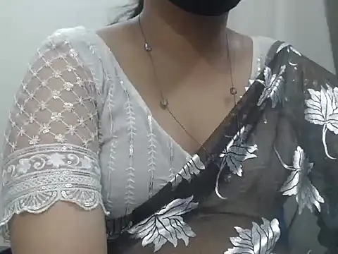 Lovely Siri 23 online show from 04.24.26