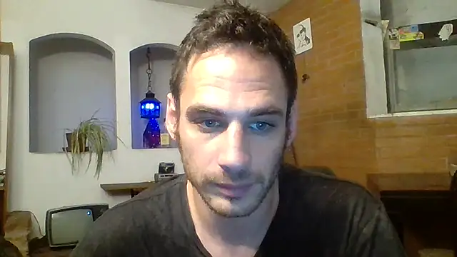 Snapshot of Stevenson988 chatting on 10.03.25 Stevenson988 online show from 10.03.25