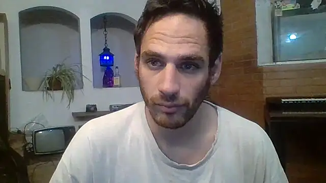 Snapshot of Stevenson988 chatting on 10.31.25 Stevenson988 online show from 10.31.25