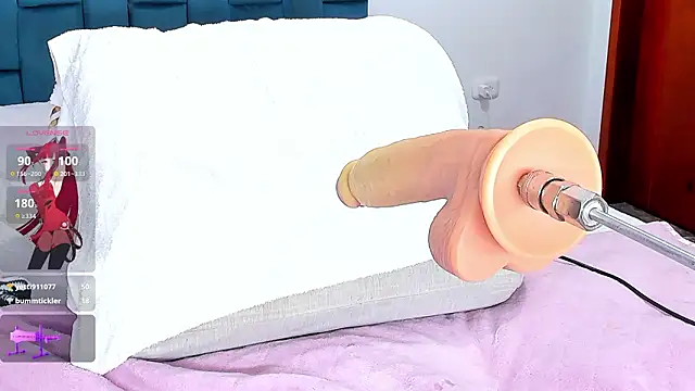 Snapshot of _julyy_ chatting on 02.19.26 julyy online show from 02.19.26