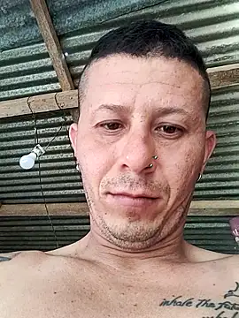 Snapshot of Somospareja1987 chatting on 10.22.25 Somospareja1987 online show from 10.22.25