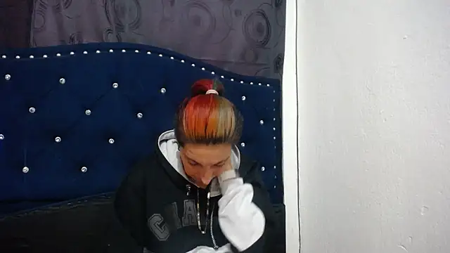 Snapshot of anyu1306 chatting on 12.17.24 anyu1306 online show from 12.17.24