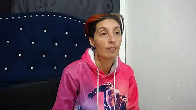 Snapshot of anyu1306 chatting on 01.04.25 anyu1306 online show from 01.04.25