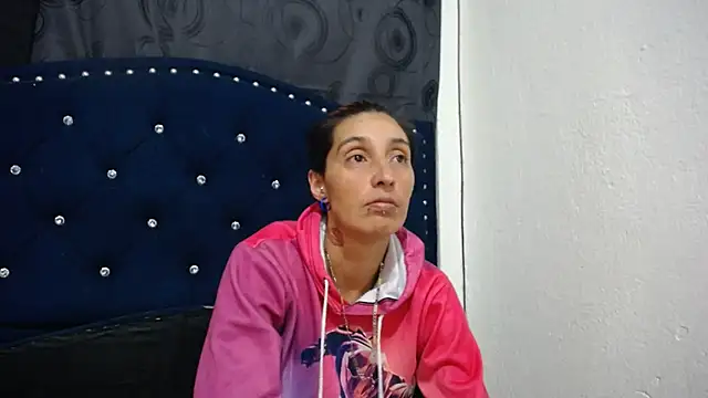 Snapshot of anyu1306 chatting on 01.12.25 anyu1306 online show from 01.12.25