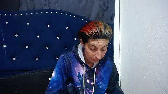 Snapshot of anyu1306 chatting on 01.17.25 anyu1306 online show from 01.17.25