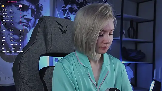 Snapshot of ReiYosimoto chatting on 02.22.26 ReiYosimoto online show from 02.22.26