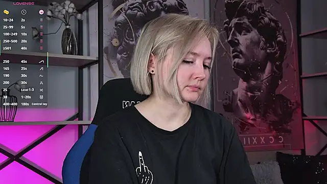 Snapshot of ReiYosimoto chatting on 03.07.26 ReiYosimoto online show from 03.07.26