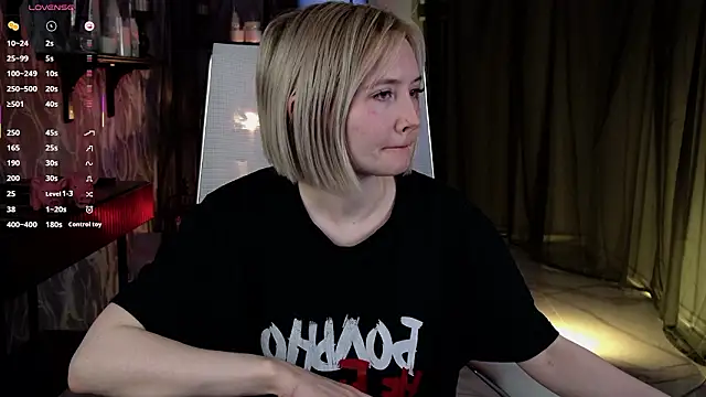 Snapshot of ReiYosimoto chatting on 03.14.26 ReiYosimoto online show from 03.14.26