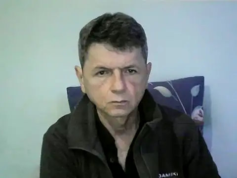 Snapshot of czarek888 chatting on 12.22.25 czarek888 online show from 12.22.25