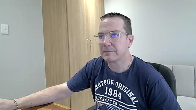 BrettJ81 online show from 01.19.25