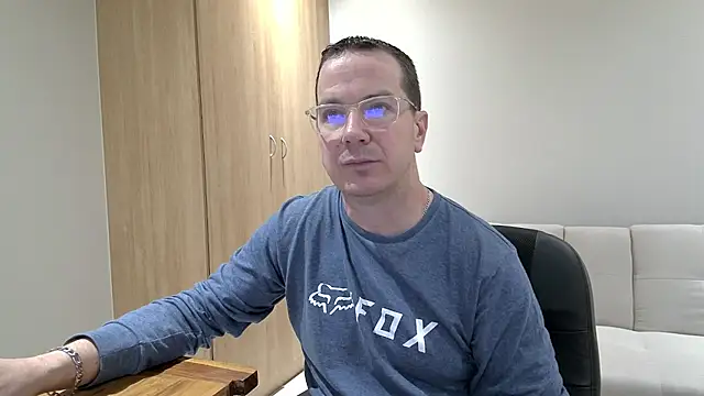 BrettJ81 online show from 09.25.25