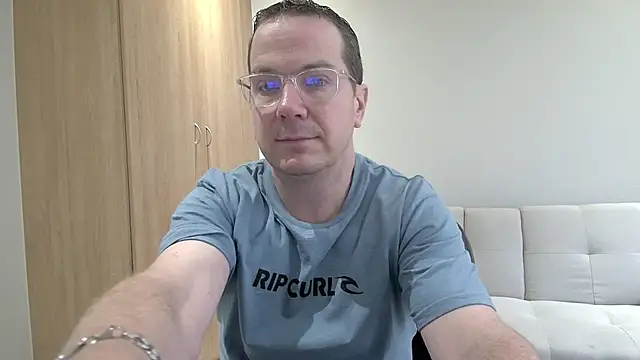 BrettJ81 online show from 11.08.25