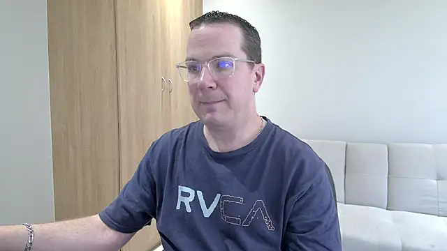 BrettJ81 online show from 11.09.25