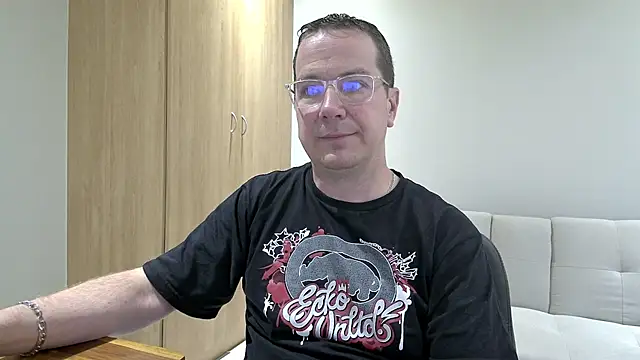 BrettJ81 online show from 12.03.25