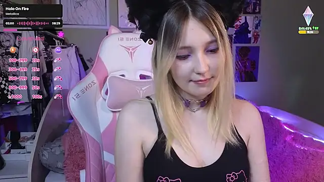 Snapshot of Evie_Ro chatting on 12.03.24 Evie Ro online show from 12.03.24