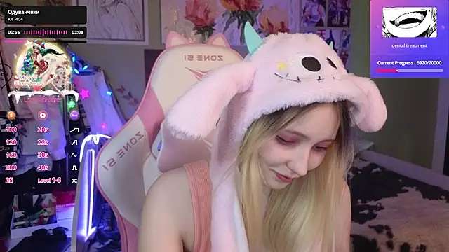 Snapshot of Evie_Ro chatting on 12.29.24 Evie Ro online show from 12.29.24