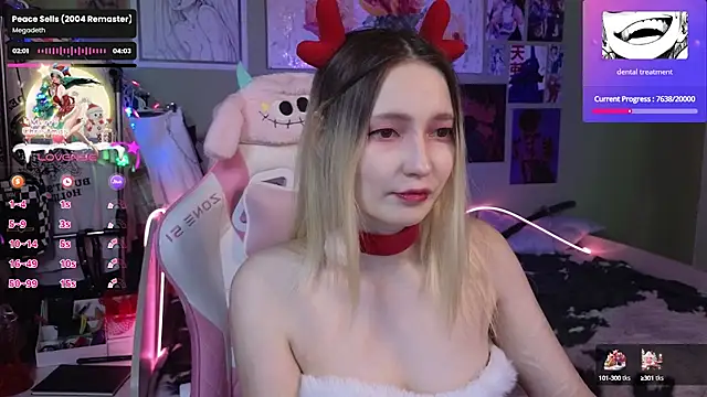 Snapshot of Evie_Ro chatting on 12.31.24 Evie Ro online show from 12.31.24