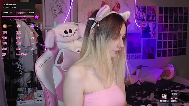 Snapshot of Evie_Ro chatting on 03.06.25 Evie Ro online show from 03.06.25