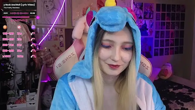 Snapshot of Evie_Ro chatting on 03.07.25 Evie Ro online show from 03.07.25