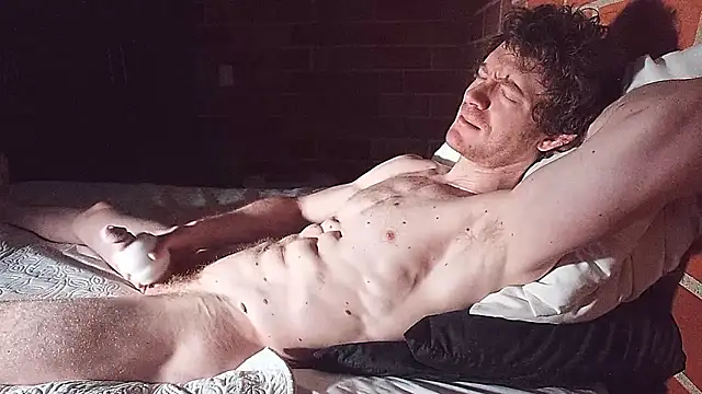 Snapshot of warrenkener chatting on 09.21.25 warrenkener online show from 09.21.25